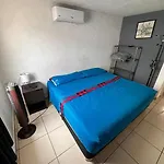 Casa Por Aeropuerto, Zona Industrial Y Hospitales